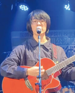 堀池　渉　先生(不定期)ボーカル、ギター弾き語り